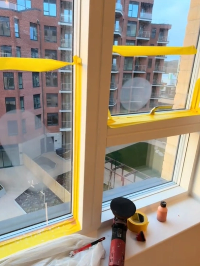 Glass repair London building in new city zone